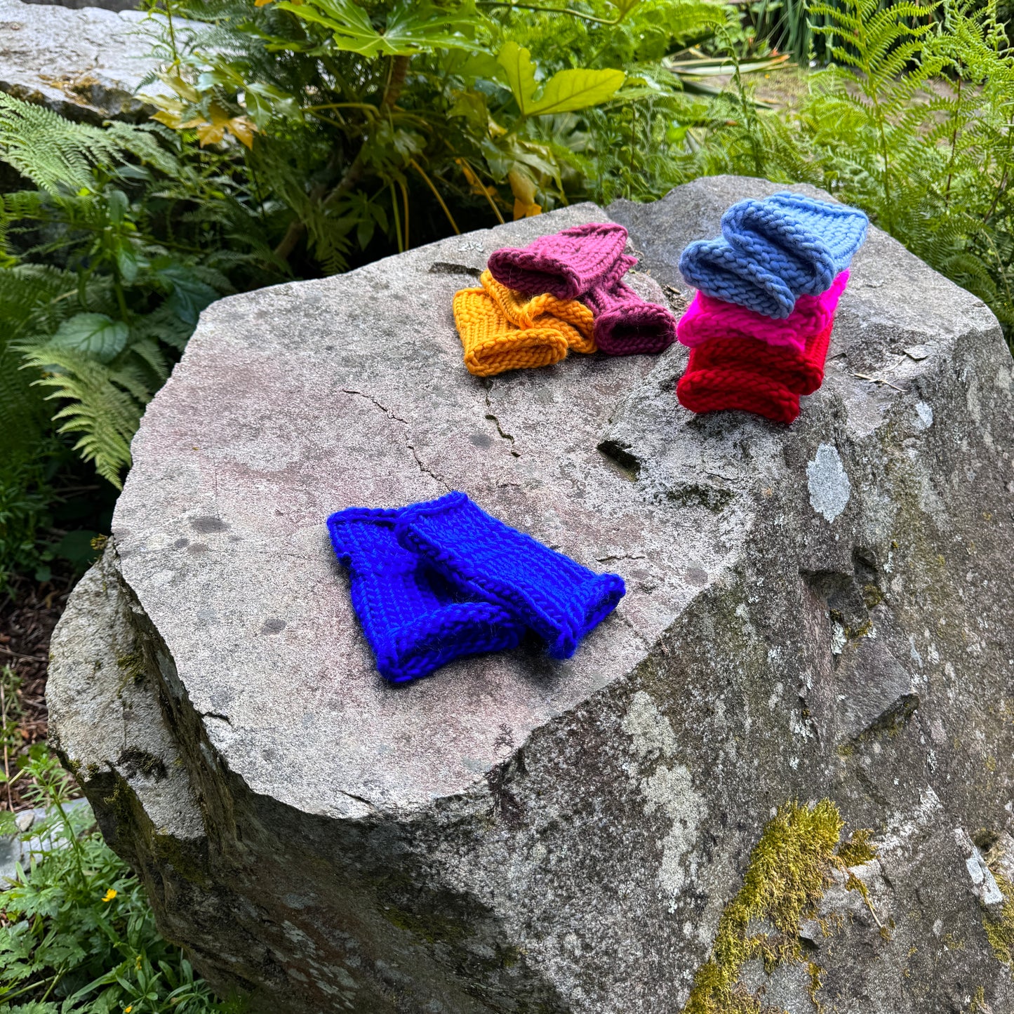 Royal Blue fingerless gloves in 100% merino wool