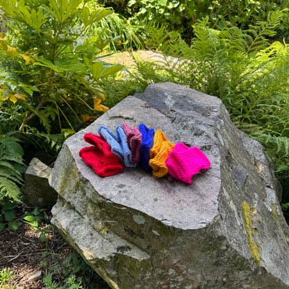 Red fingerless gloves in 100% merino wool