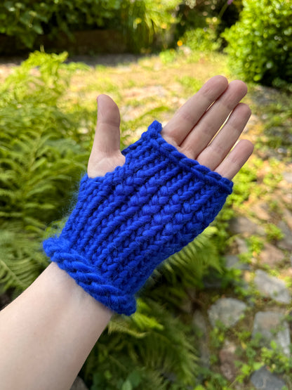 Royal Blue fingerless gloves in 100% merino wool