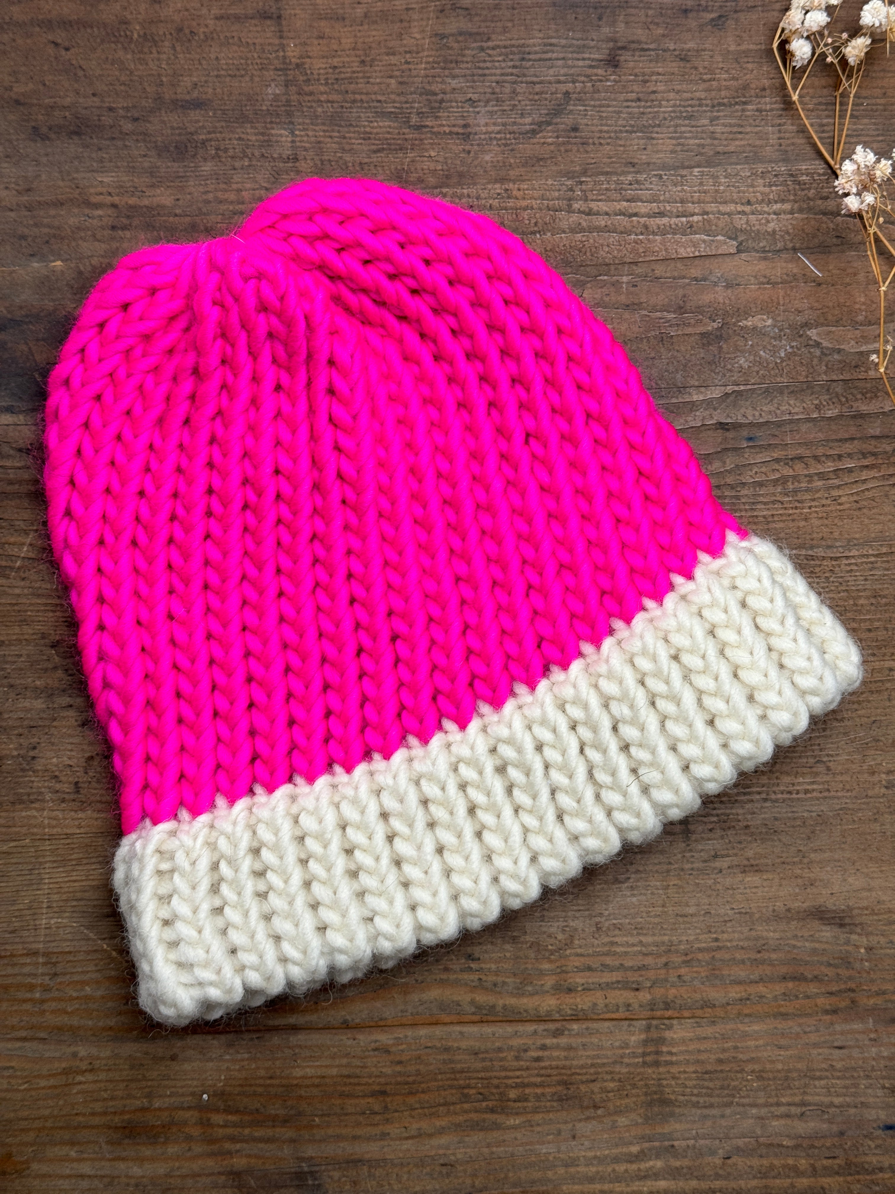 Child - Neon pink and cream