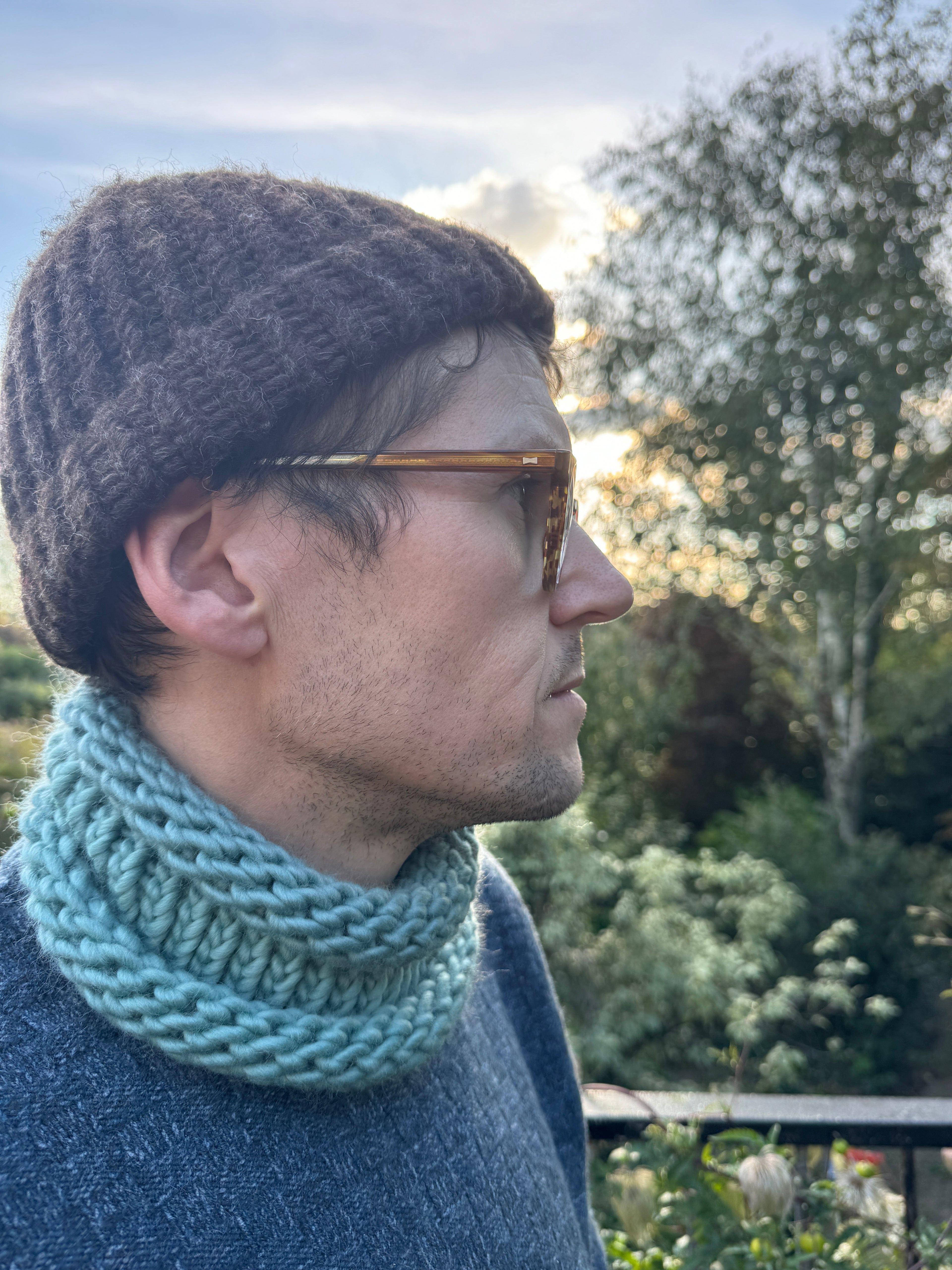 Knitted Neck Warmer Tube Scarf: Neck Gaiter  - Leaf Green