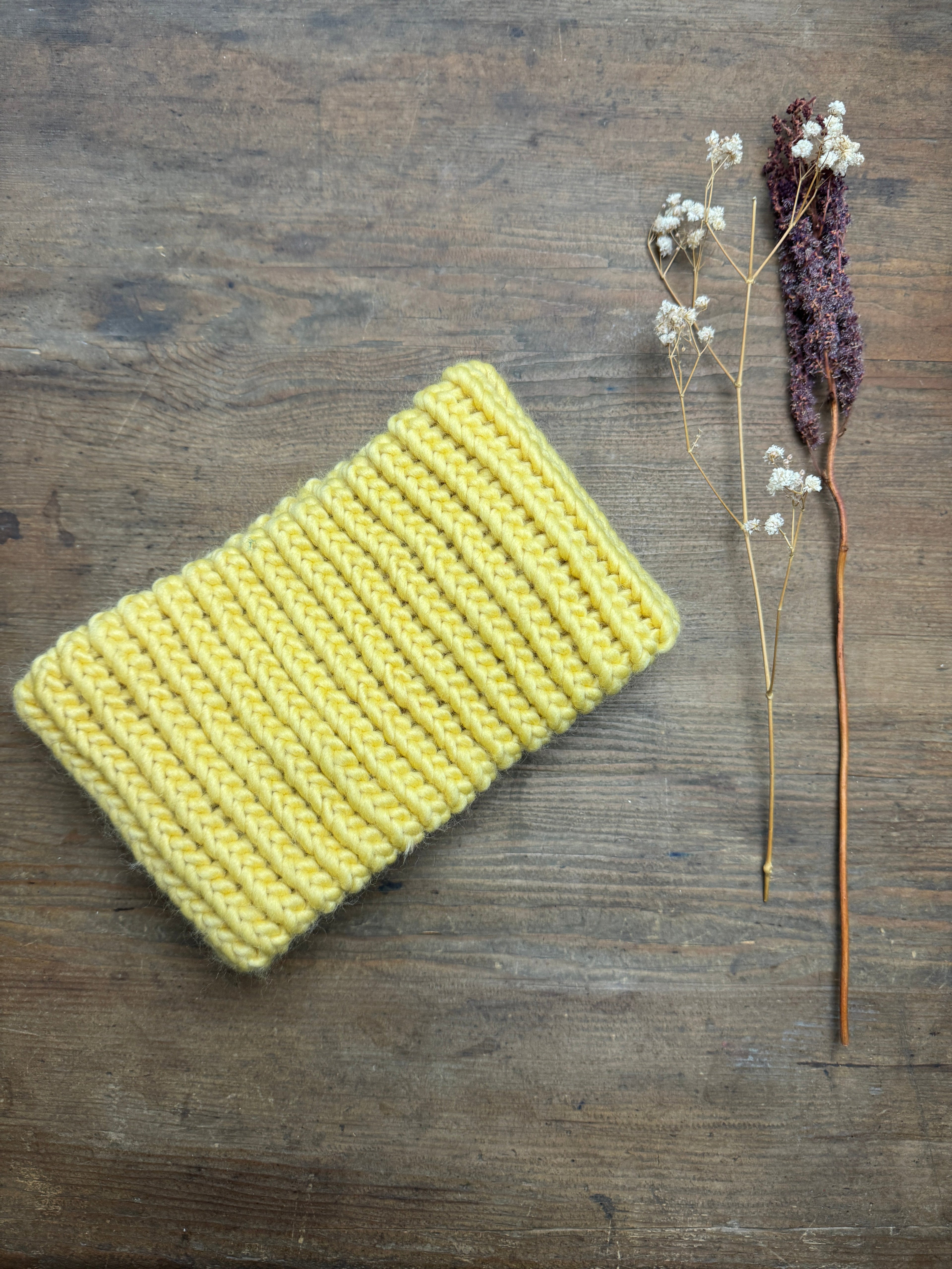 Pastel Yellow Knitted Cowl - 100% Merino Wool - Neck Warmer