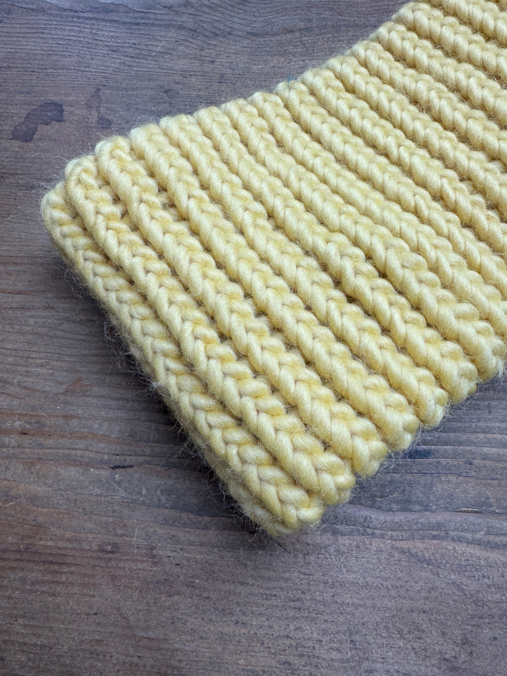 Pastel Yellow Knitted Cowl - 100% Merino Wool - Neck Warmer
