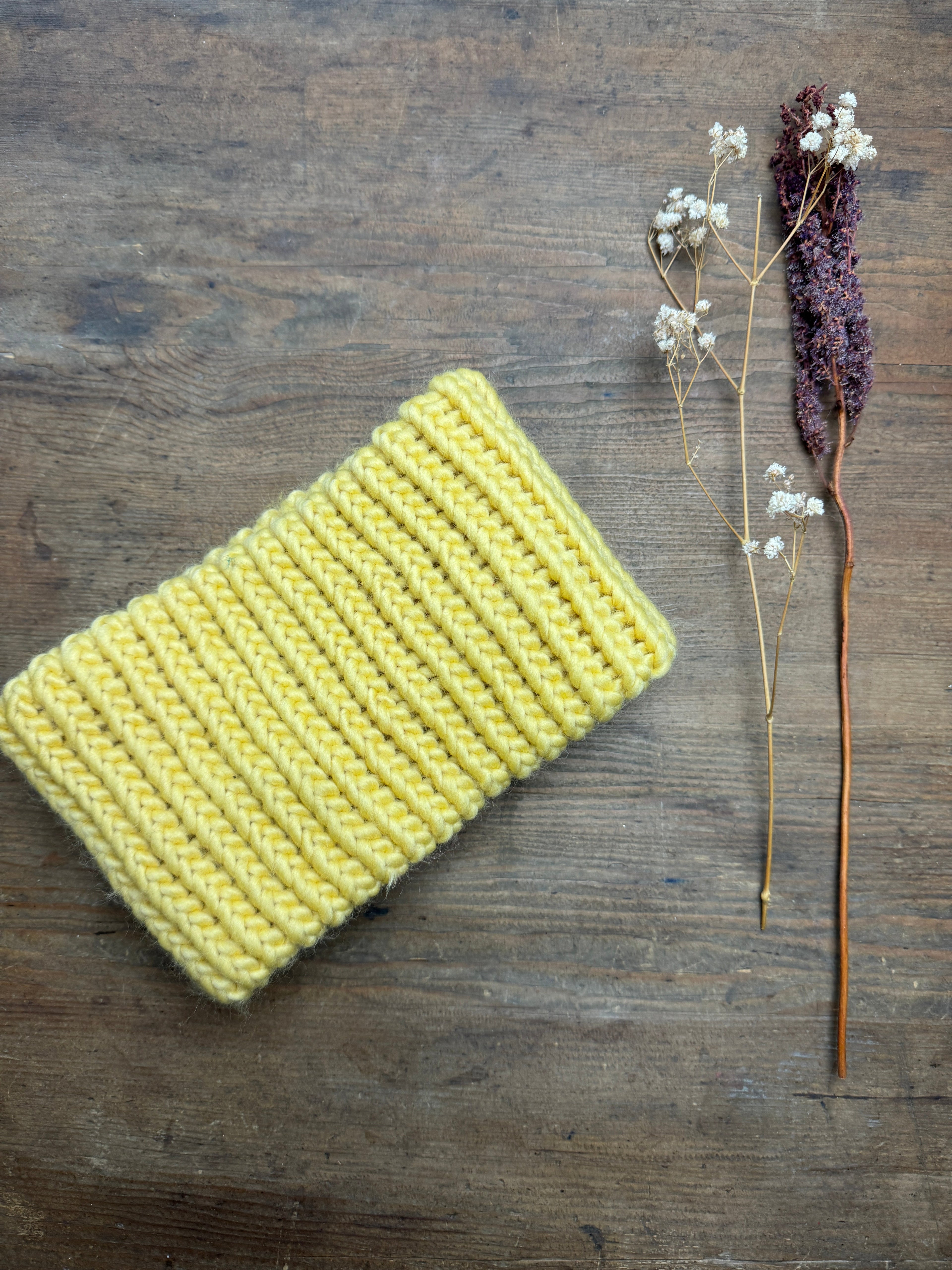 Pastel Yellow Knitted Cowl - 100% Merino Wool - Neck Warmer