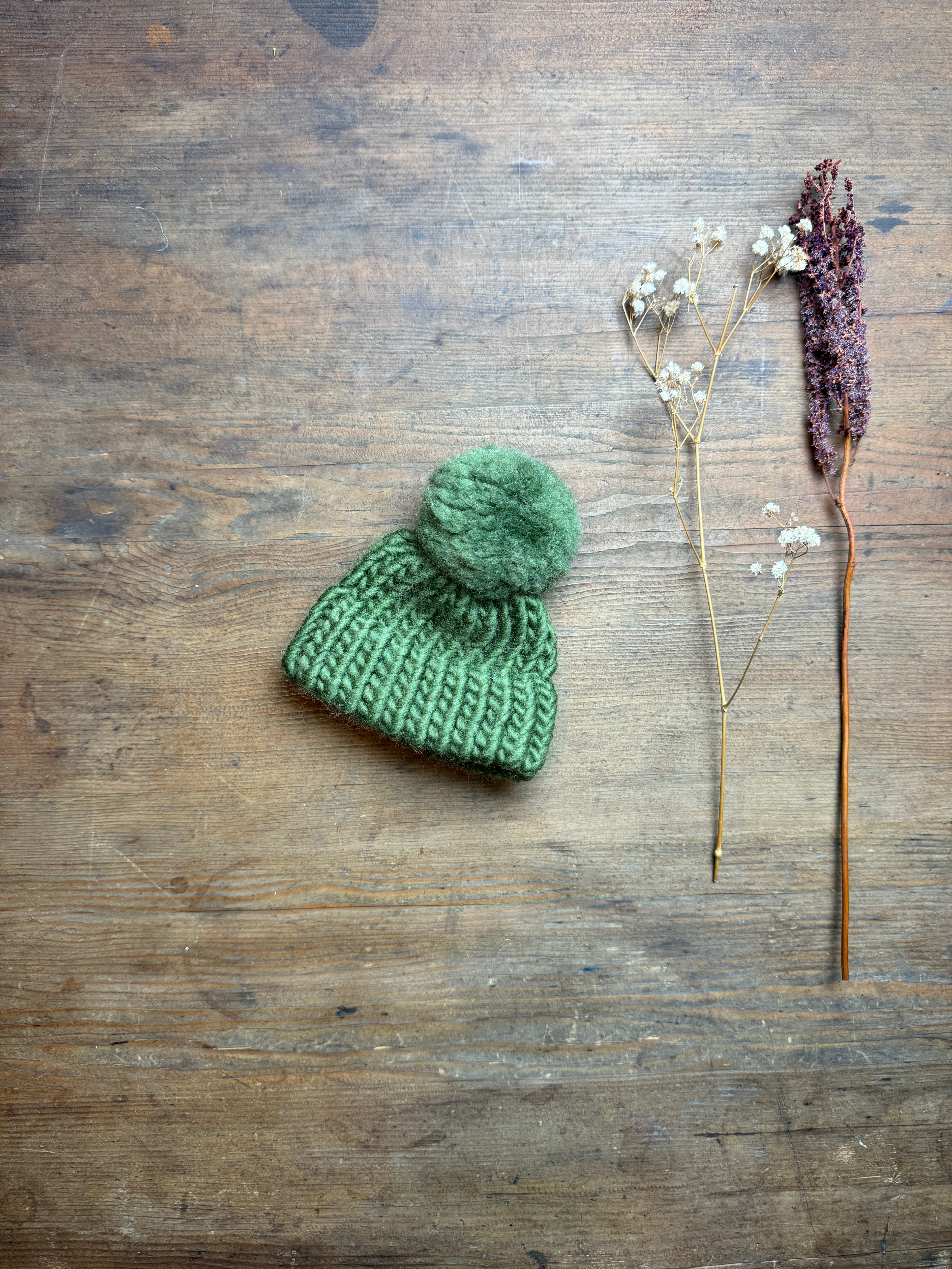 Tiny knitted hat made from 100% wool - Tiny baby, Soft Toy, Doll - Olive