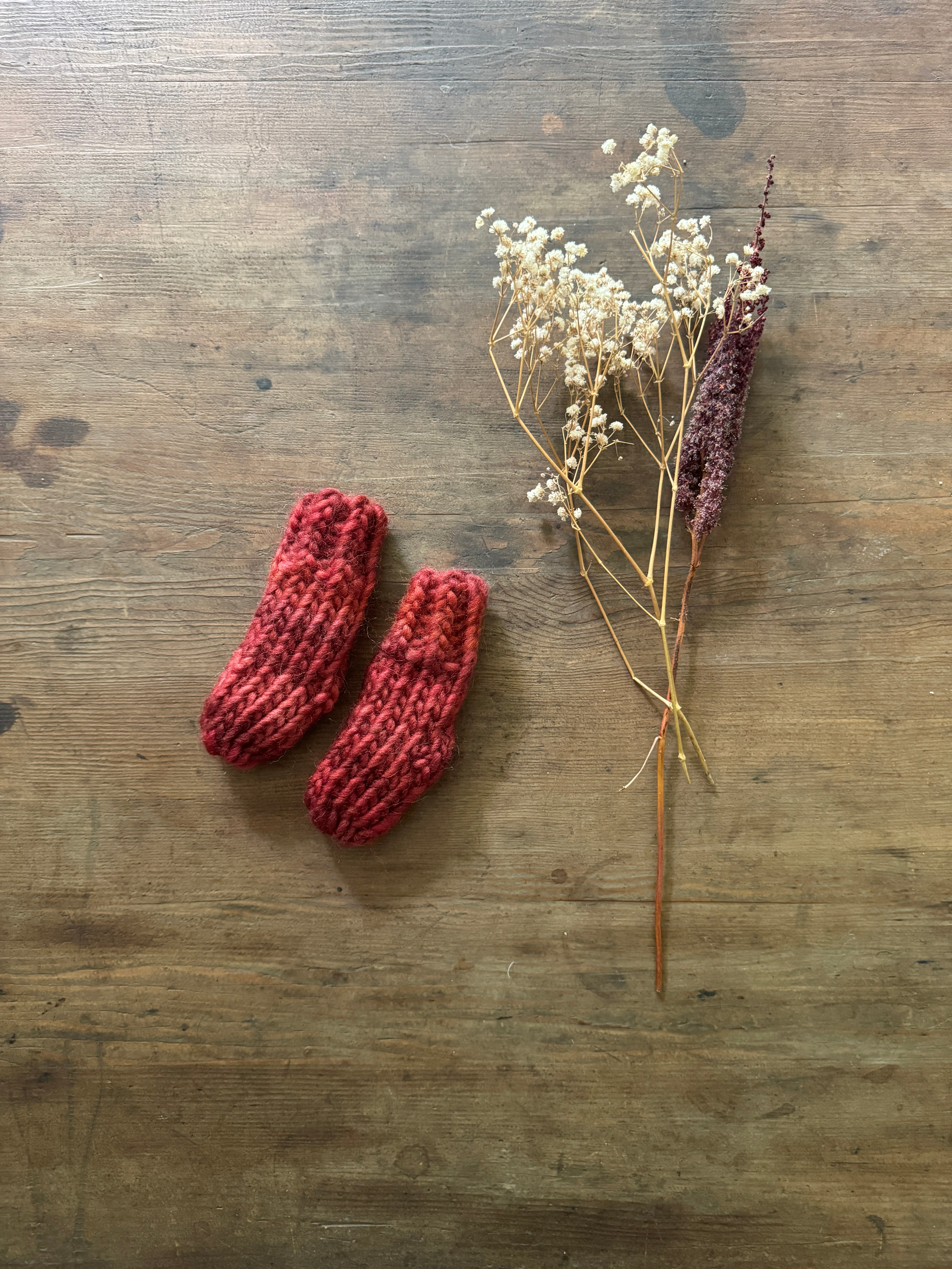 Newborn knitted in red - 100% wool