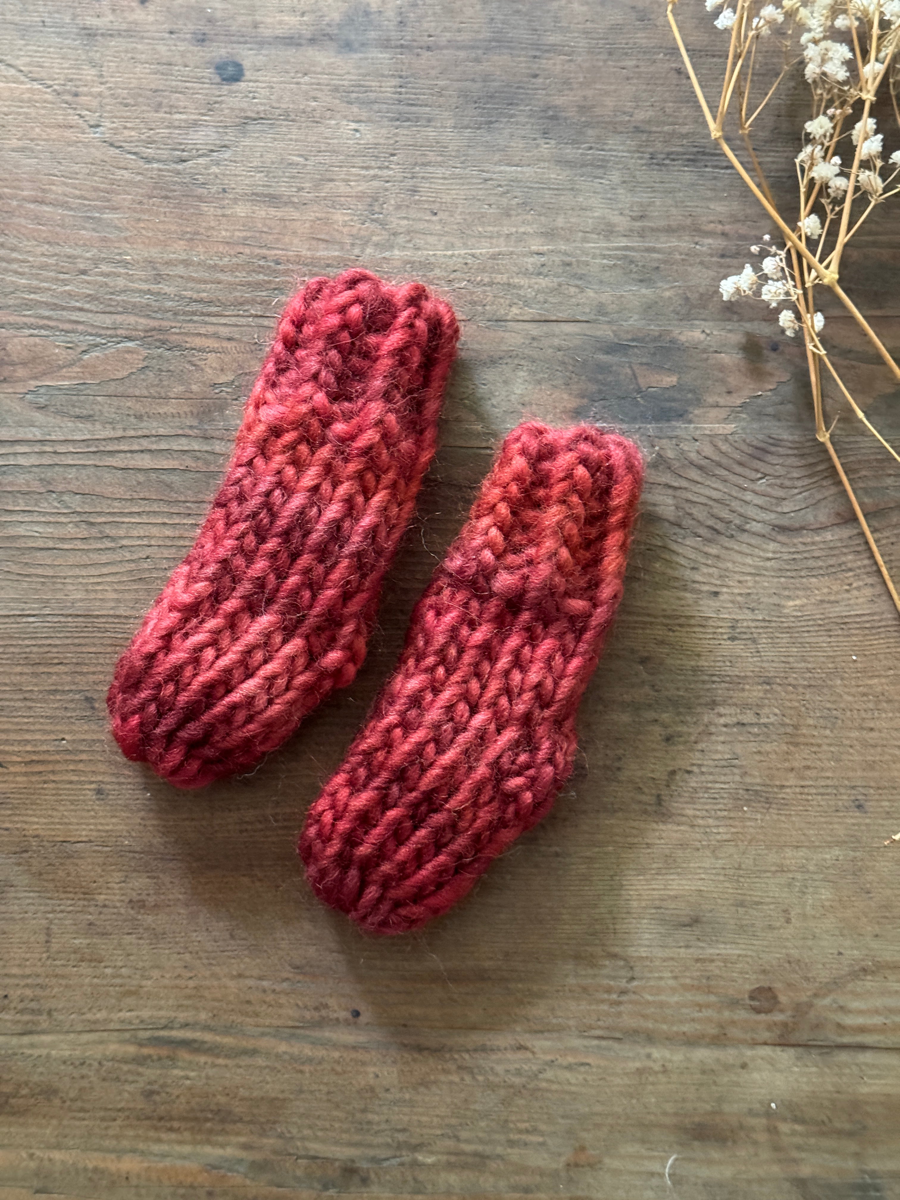Newborn knitted in red - 100% wool